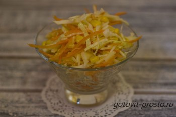 Заряд витаминов – рецепт салата с морковью и яблоком