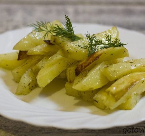 Миниатюра к статье Рецепт картошки фри в духовке